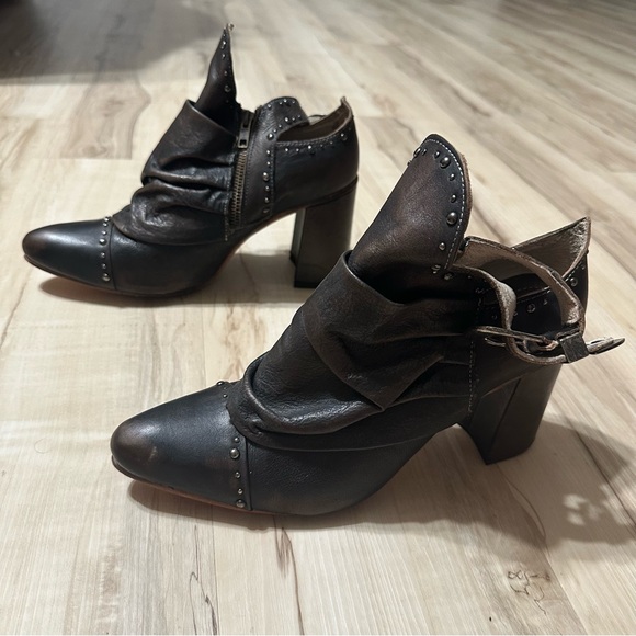 Freebird By Steven Jericho Leather Studded Booties Size 11 - Picture 9 of 15